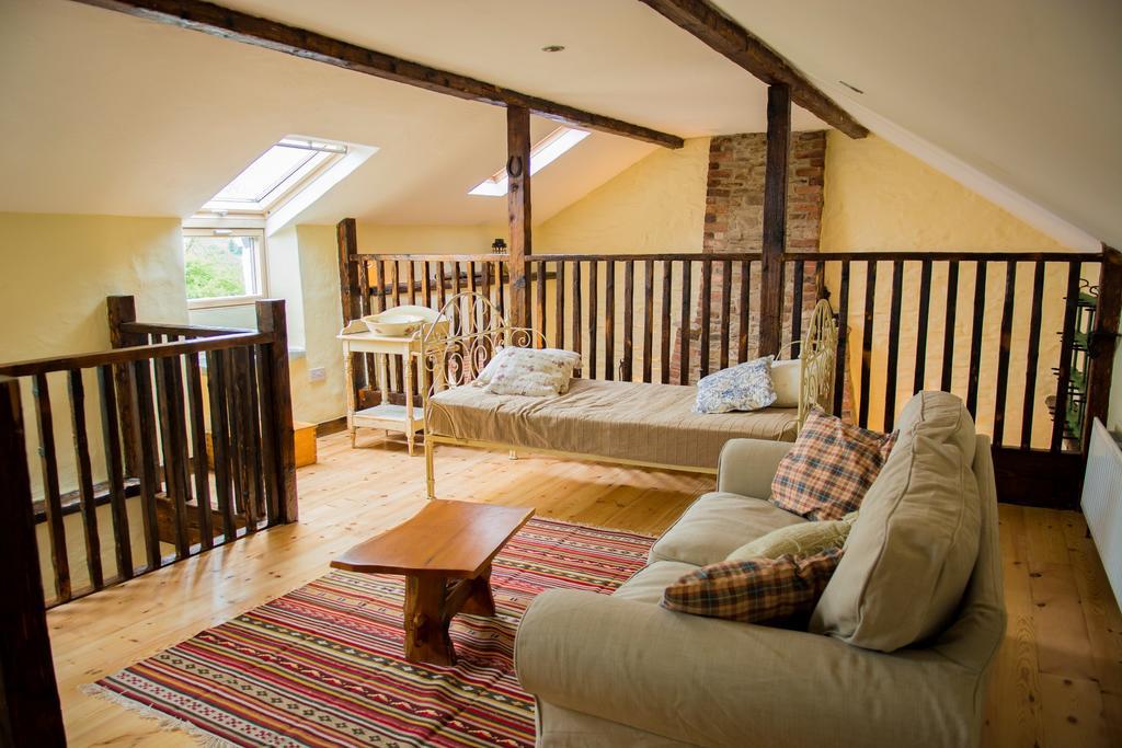 The Bothy Self Catering Accommodation Rousky ภายนอก รูปภาพ
